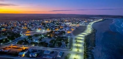 Un desarrollador se anticipó al potencial que Río Negro podía tener en la explotación hidrocarburífera y construyó la ciudad que permitirá explotar la zona