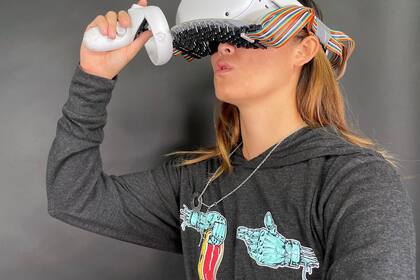 Un desarrollo de la universidad Carnegie-Mellon usa ultrasonido para simular el contacto de otros labios, agua u otro elemento sobre el rostro del usuario