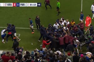 Un desborde total entre las selecciones de los Estados Unidos y Paraguay