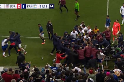 Un desborde total entre las selecciones de los Estados Unidos y Paraguay