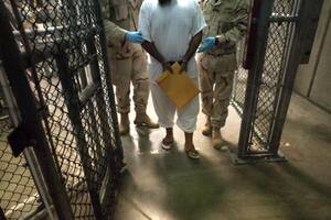 Un detenido en Guantánamo, la cárcel estadounidense en Cuba