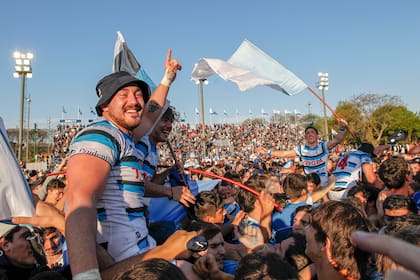 Un día inolvidable para Panzarini: el festejo del SIC en CASI