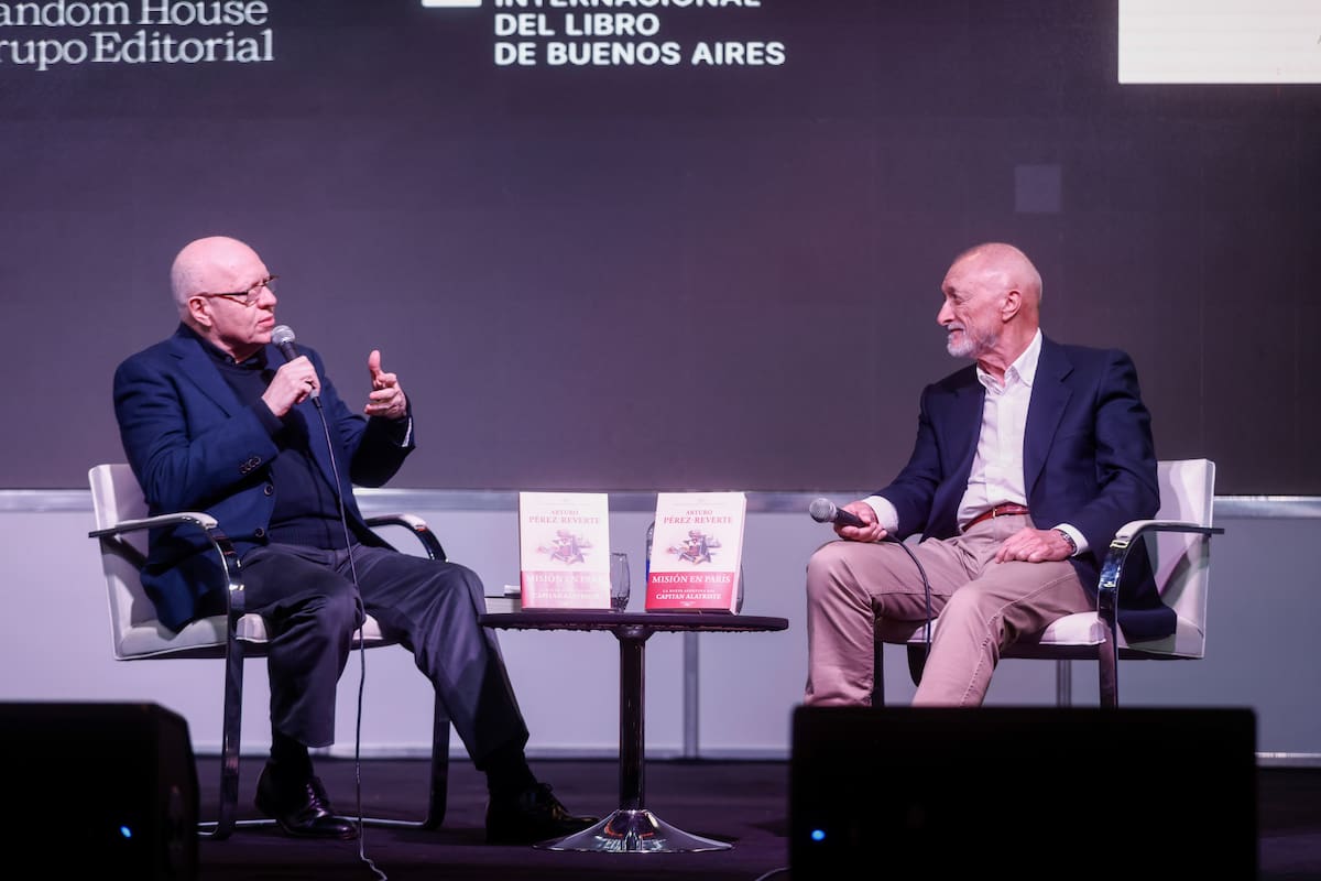 Un diálogo entre amigos: Arturo Pérez-Reverte y Jorge Fernández Díaz