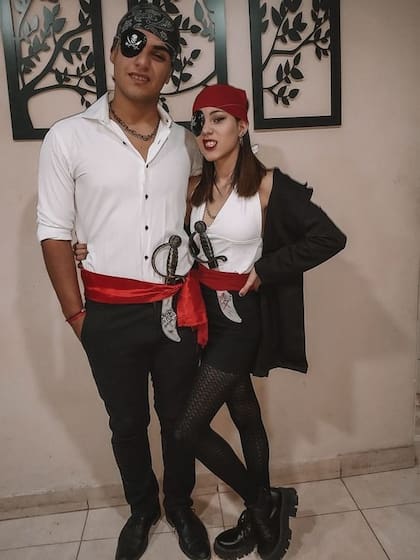 Un disfraz de pirata es fácil de hacer con elementos caseros (Pinterest/Ceci Ruiz Pérez)
