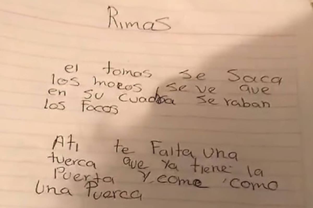 Un docente le enseñó rimas a sus alumnos en la clase de Lengua y luego les propuso que crearan las suyas al estilo de las utilizadas en las batallas de gallos.