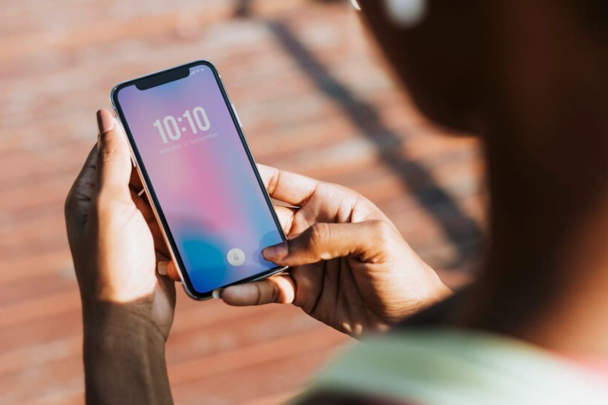Un documento de la NSA aconseja reiniciar el celular al menos una vez por semana