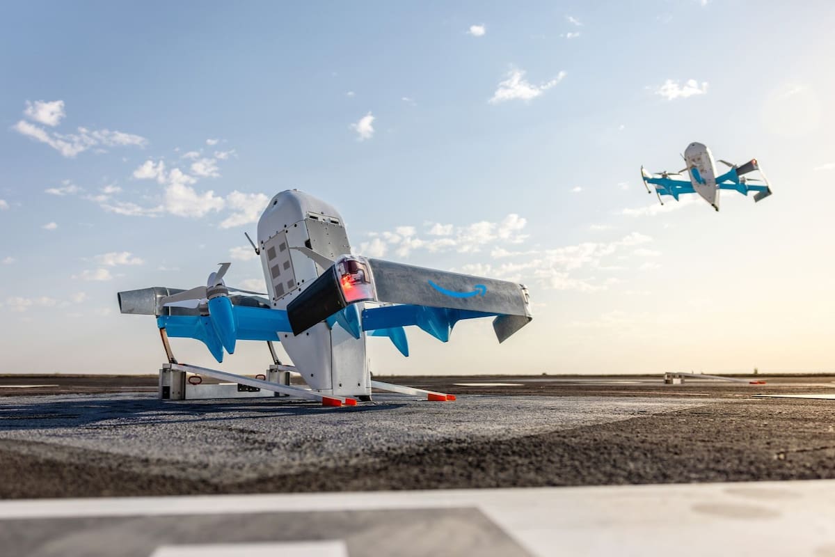 Un dron MK-30 de Amazon, que la compañía usa para hacer entregas aéreas