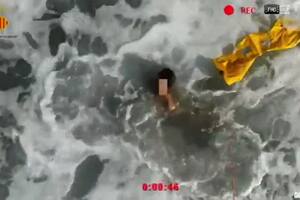Un dron salvó a un niño de 14 años que estaba a punto de ahogarse en una playa en España.