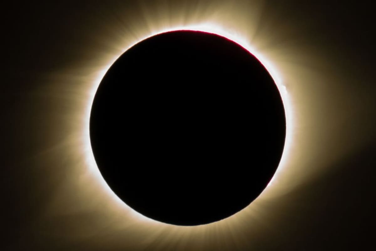 Un eclipse total es la ocasión perfecta para observar la corona solar.
