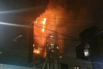 Un edificio de 33 pisos se incendió en Ulsan, en el extremo sureste de Corea del Sur