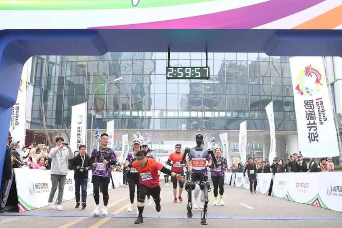 Un ejército de robots humanoides competirá con 12.000 personas en una maratón