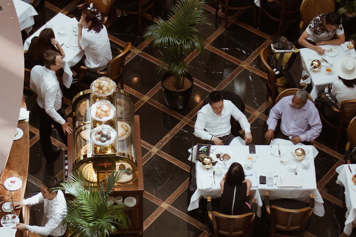 Un empleado consultó por el cobro de las horas extra y la respuesta del jefe indignó a todos