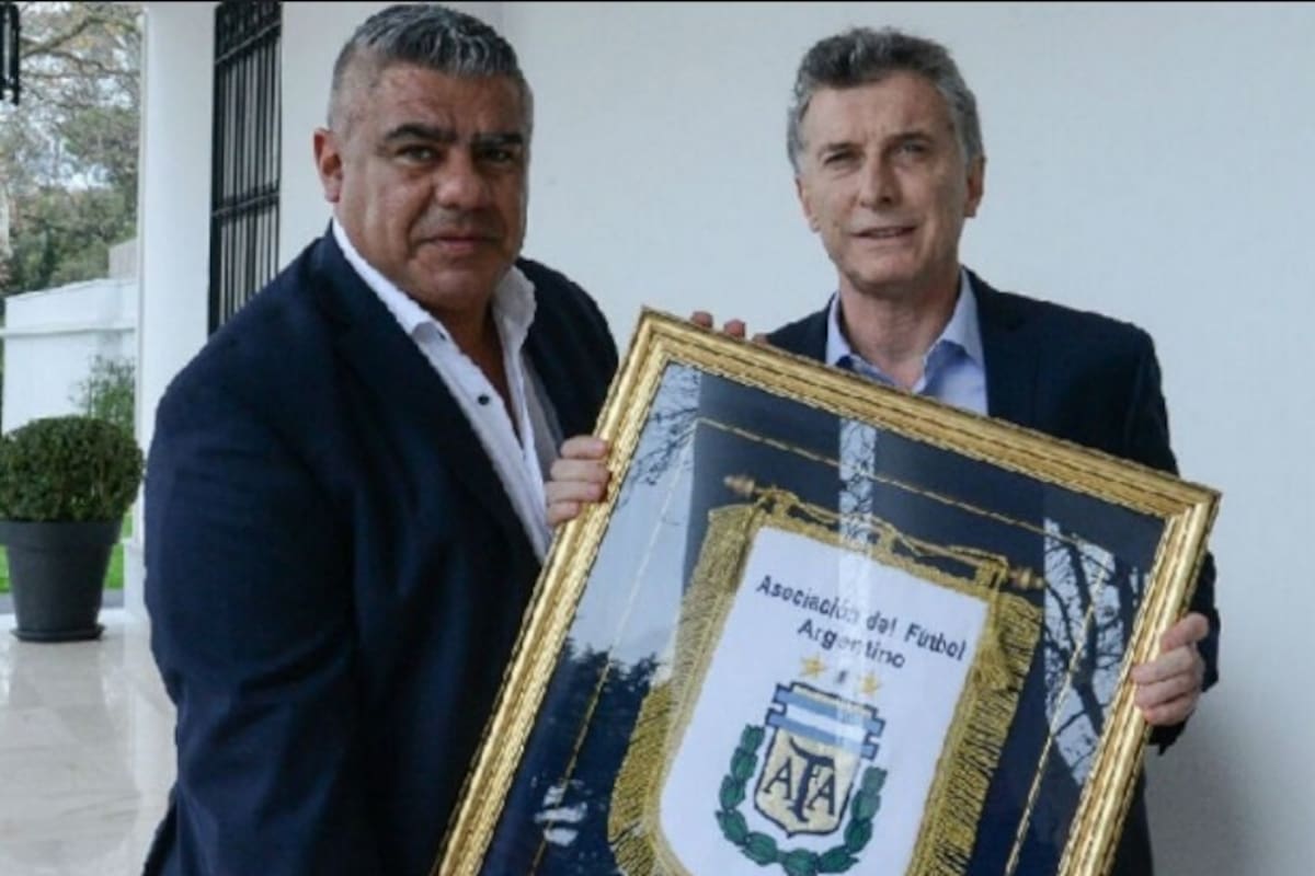 Un encuentro entre Chiqui Tapia y el presidente Mauricio Macri