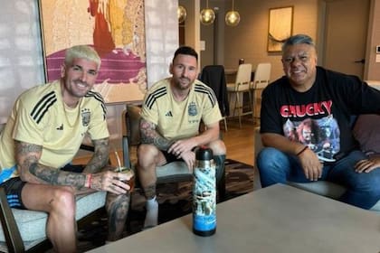 Un encuentro entre Claudio Tapia, Lionel Messi y Rodrigo De Paul