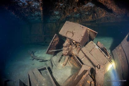 Un equipo de buzos especializados encontró los restos del Karlsruhe, buque nazi hundido por los aviones de guerra soviéticos cerca del final de la Segunda Guerra Mundial