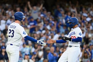 Un error de tiro en la novena entrada impulsa a los Dodgers 6-5 sobre Orioles