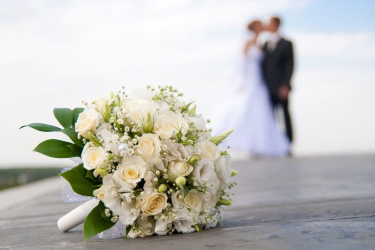 Un error en el souvenir de casamiento se volvió viral gracias a las redes