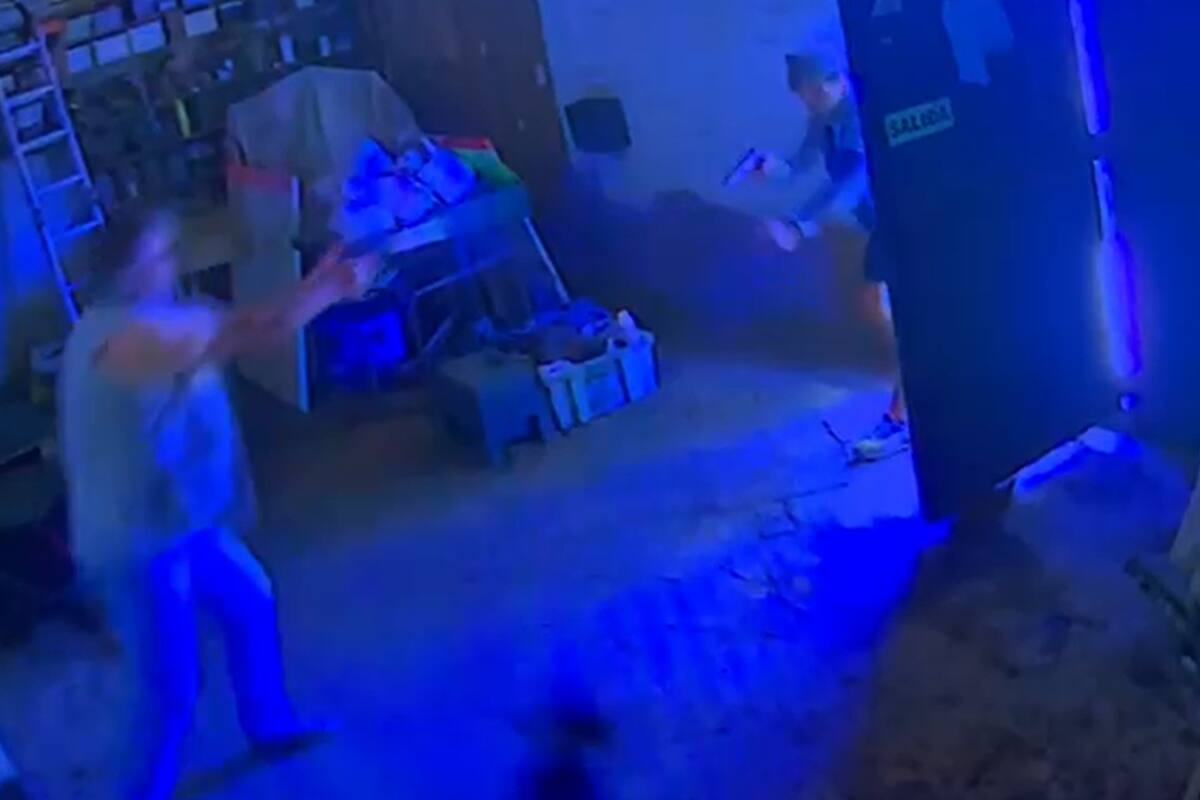 Un es agente penitenciario se tiroteó con dos delincuentes que querían robarle la camioneta