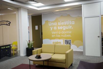 Un espacio privado para dormir la siesta y hacer un corte en el día de trabajo