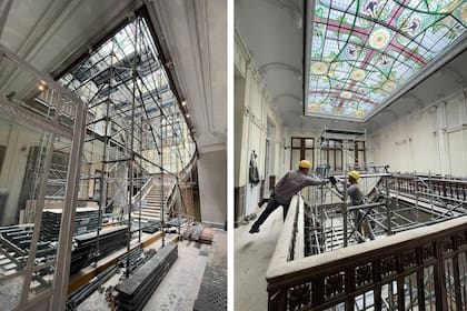 Un esqueleto de andamios llenó la mansión y acercó al cielorraso a personal especializado para la restauración del vitraux.