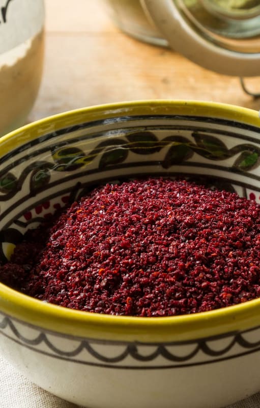 Un estudio clínico en personas con síndrome metabólico mostró que el sumac reduce la inflamación.