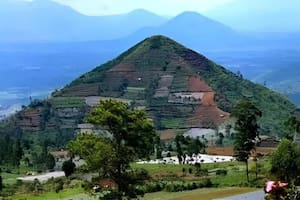Un estudio confirma que la pirámide más antigua del mundo no habría sido erigida por humanos