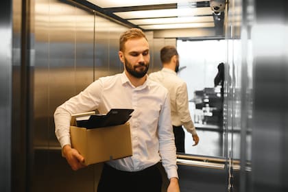 Un estudio de la consultora Experis sobre más de 700 empresas de tecnología del país encontró qu del total de encuestados un 27% piensa aumentar, 37% se quedará igual, y un 33% anticipa que reducirá su plantilla de empleados en el trimestre que va de julio a septiembre