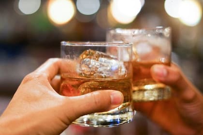 Un estudio tara de determinar desde qué momento el humano se relaciona con el alcohol