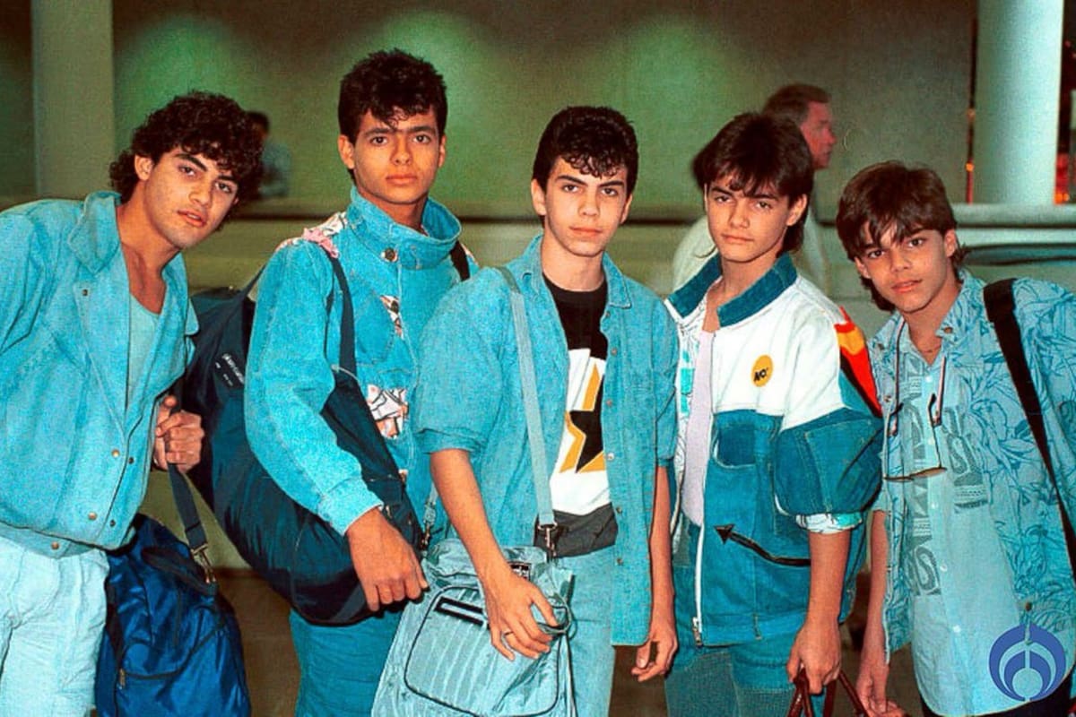 Un ex Menudo furioso contra "Súbete a mi moto", la serie de Amazon