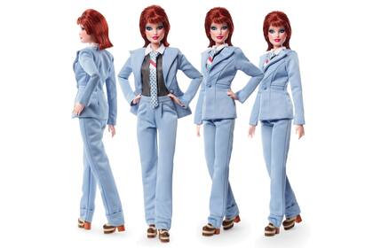 Un fabricante de muñecas barbies replicó el look de David Bowie en el video Vida en marte