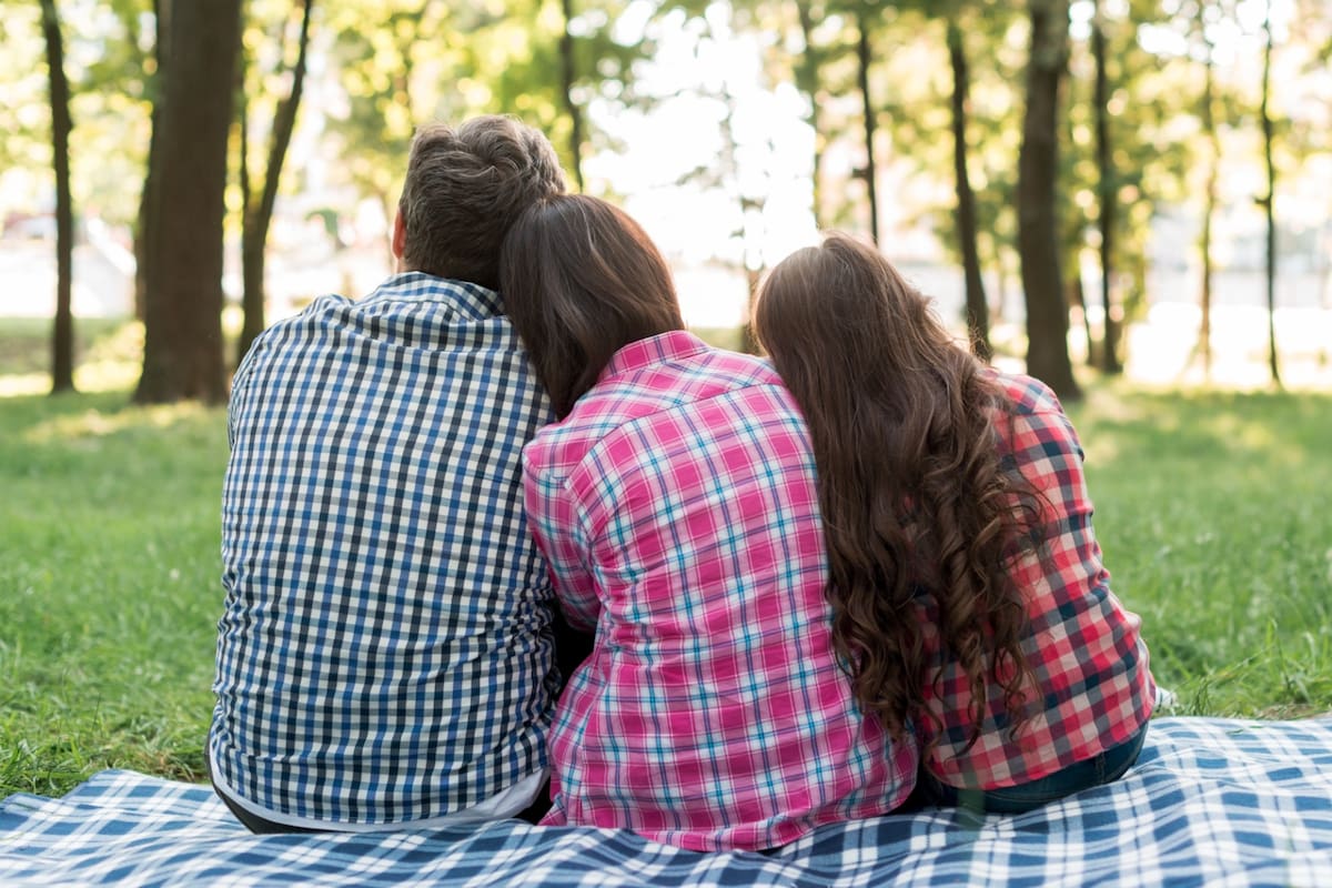 Un familiar inmediato de un ciudadano estadounidense, puede convertirse en residente permanente legal en EE.UU.
