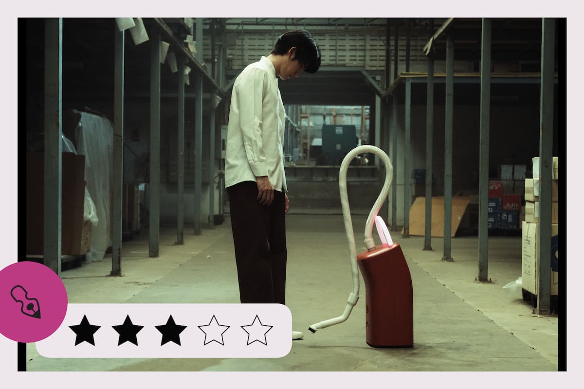 Un fantasma a su servicio: una amalgama de géneros visualmente ambiciosa que busca estimular al espectador