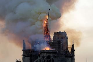 Los franceses quieren que la cúpula de Notre Dame sea tal como era