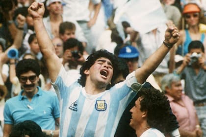Un festejo histórico de Maradona, en México, durante la final ante Alemania