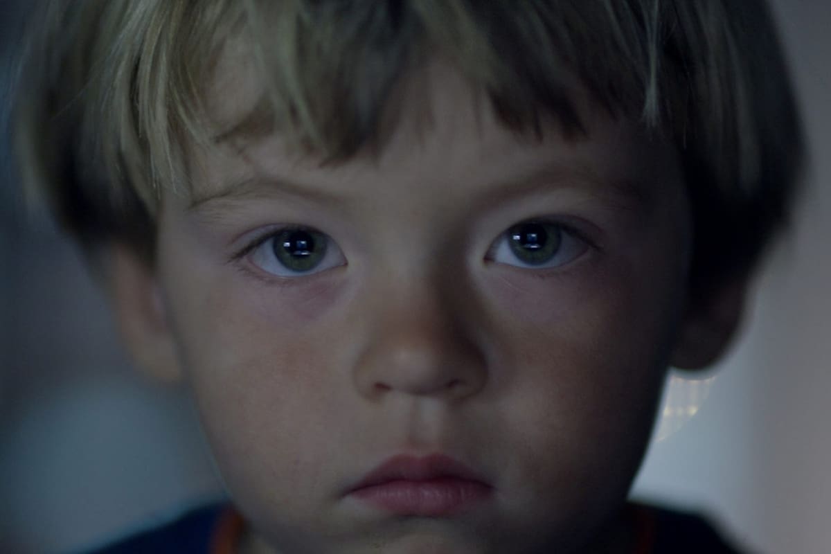 Un fotograma del documental Users