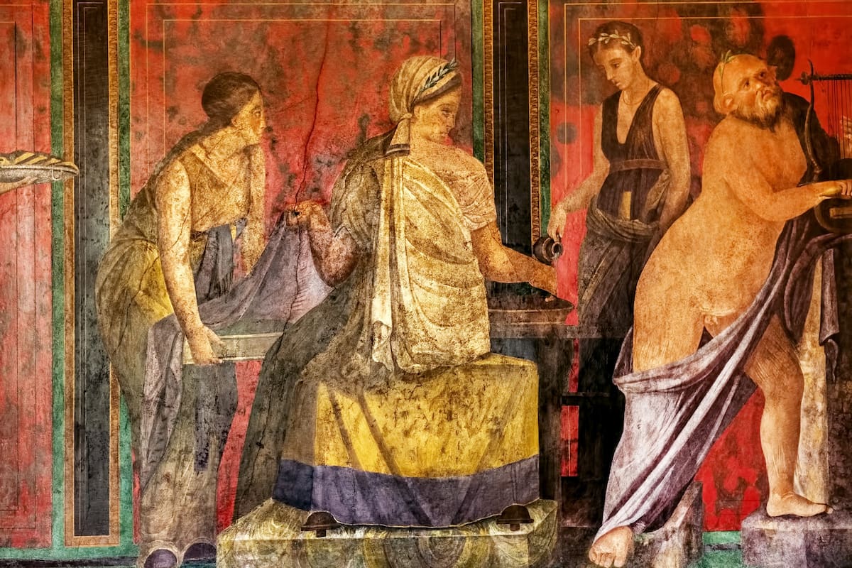 Un fresco romano en una casa en Pompeya; las figuras son de tamaño natural, generando la ilusión de que están en la habitación, antes que de ser un decorado