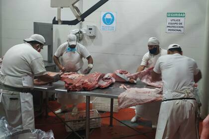 Un frigorífico de Rosario se hizo cargo de los gastos de la faena
