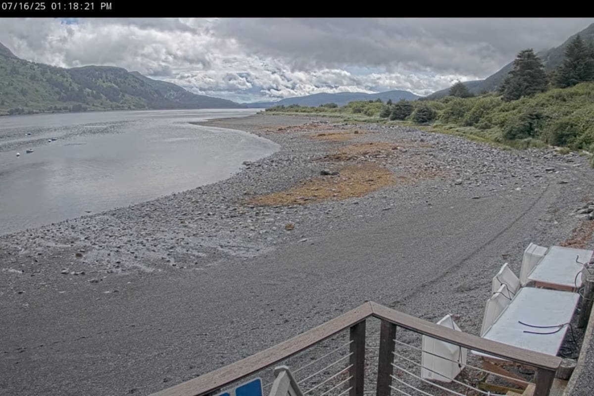 Un fuerte terremoto sacudió Alaska