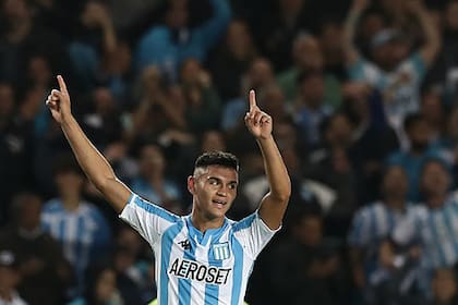 Un gol de Carlos Alcaraz ante Cuiaba, durante la Copa Sudamericana, en abril de 2022