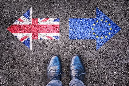 Un graftiti estampado en el asfalto simbolizando el Brexit