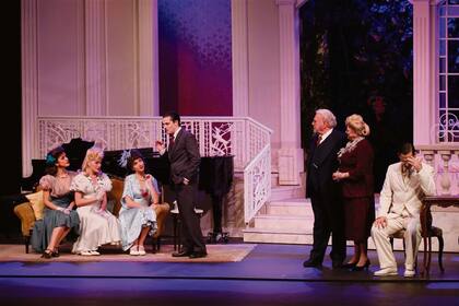 Un gran mérito tiene el trabajo de dirección de Lía Jelín