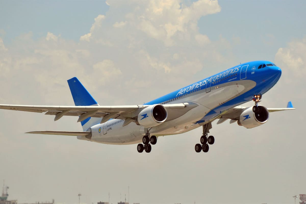 Un grupo de 10 empleados de Aerolíneas Argentinas liquidaba gastos excepcionales a otros trabajadores y repartían entre sí hasta $3 millones por año