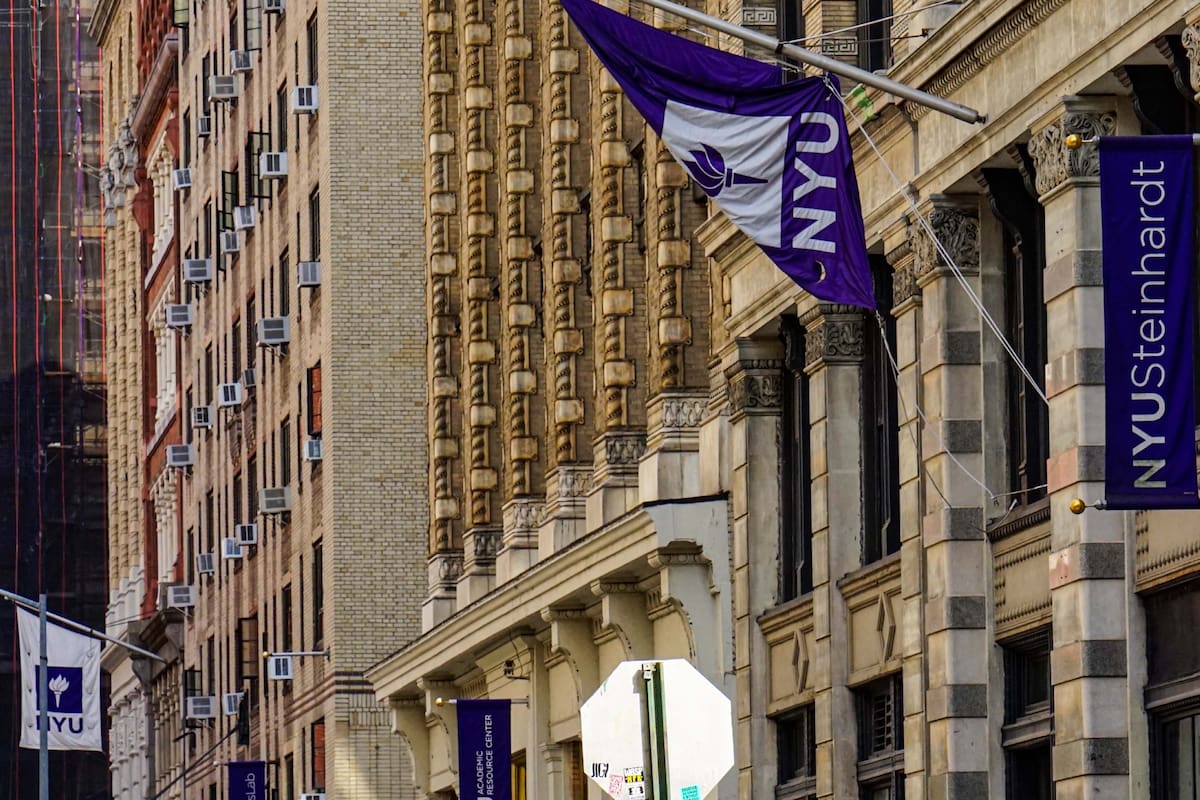 Un grupo de alumnos de la NUY se unió para impugnar a un profesor de química