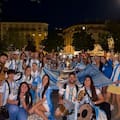 Del pedido de silencio de la policía de Ginebra a la pantalla que se apagó en pleno partido