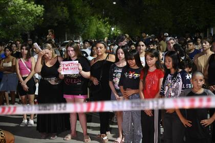 Un grupo de chicos pide justicia por Ian, el adolescente asesinado en Santa Fe.