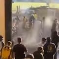 Hinchas de Peñarol se enfrentaron con la Policía tras la derrota en el clásico uruguayo ante Nacional