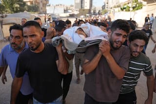 Ataque israelí contra civiles en funeral en Gaza mata a siete y hiere a 22, afirma hospital
