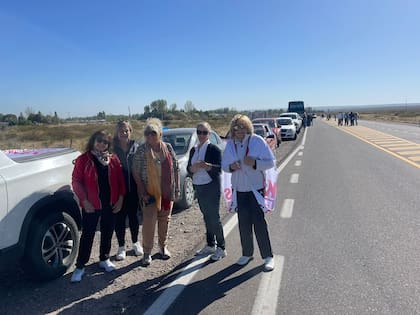 Un grupo de vecinas se plegó a la movilización contra la entrega de tierras en San Rafael y Malargüe