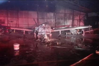 Un grupo radical mapuche se atribuyó el incendio de cuatro avionetas en el sur de Chile.