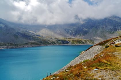 El embalse de Campliccioli se encuentra en una de las áreas más visitadas del valle de Antrona